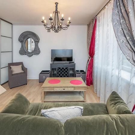 Luxury Gaono Apartments Vilnius Old Town I Self Check In I Free Private Parking Exterior foto