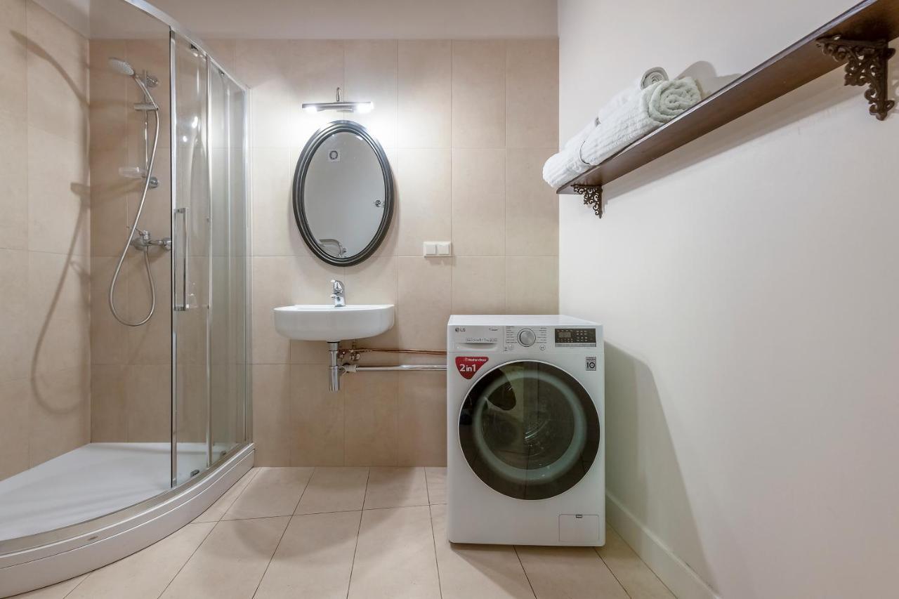 Luxury Gaono Apartments Vilnius Old Town I Self Check In I Free Private Parking Exterior foto