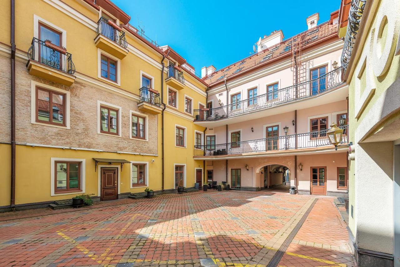Luxury Gaono Apartments Vilnius Old Town I Self Check In I Free Private Parking Exterior foto